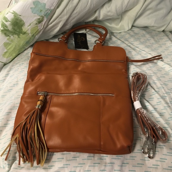 NWT  purse - Picture 3 of 4