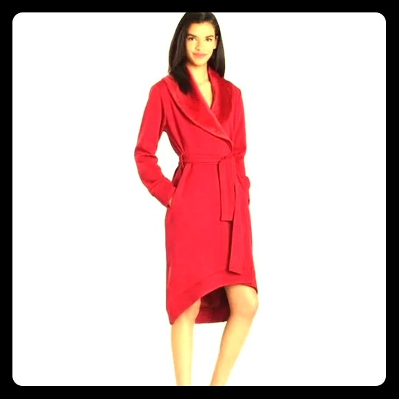 UGG NEW RED DUFFIELD VERY SOFT RED ROBE-TIE BELT.