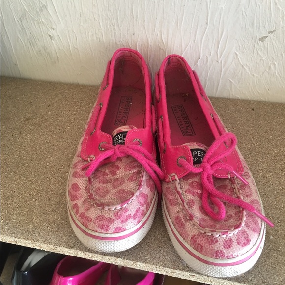 Hot pink cheetah sperrys