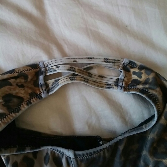 2 bikini bottoms - Picture 3 of 3