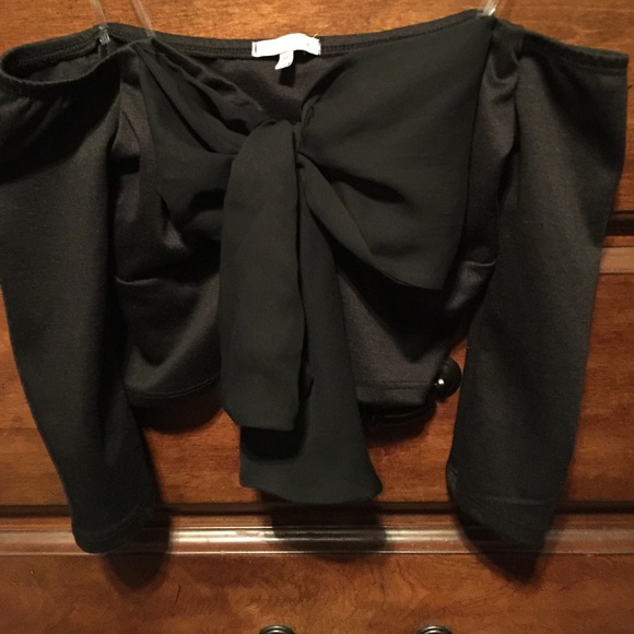 Black crop top
