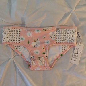 Frankie's Bikinis Koa bottom in pink pansies