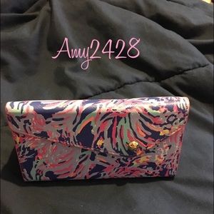 Lily Pulitzer:Foldable Sunglass Case