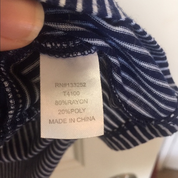 🔴 Charming Charlie blue striped tank top - Picture 4 of 4