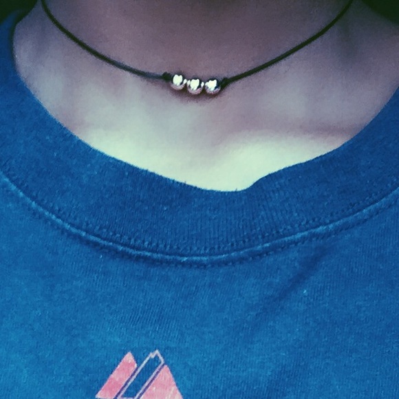 Rose gold triple bead choker