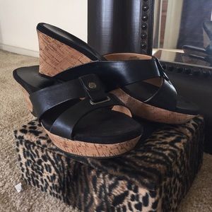 NINE WEST BLACK LEATHER CORK WEDGE SHOES