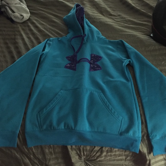 Under armour fleece hoodie