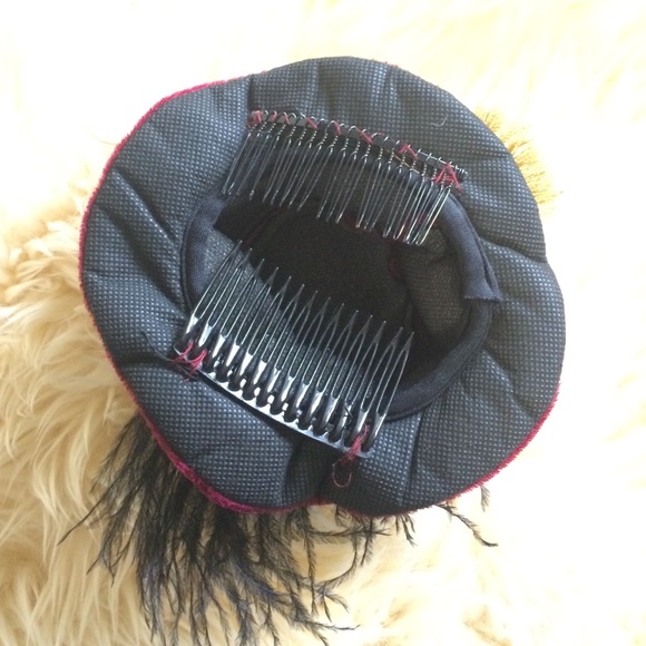 🚫SOLD🚫✨Ring leader hat - Picture 2 of 4