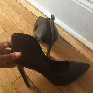 BCBG HEELS