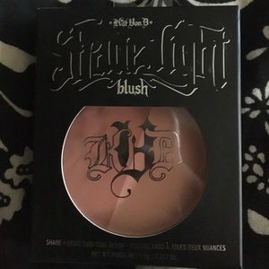 Kat Von D shade and light blush