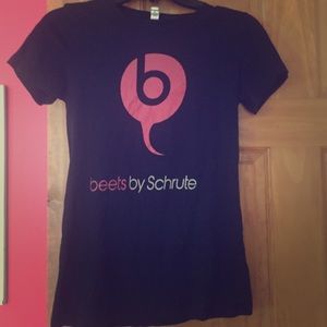 A shirt that is merchandise from the show Office