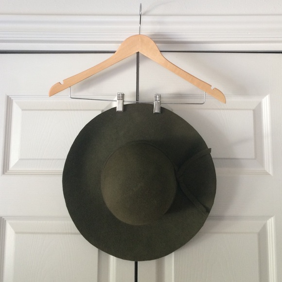 Pacsun floppy hat