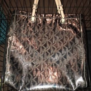 Michael Kors tote