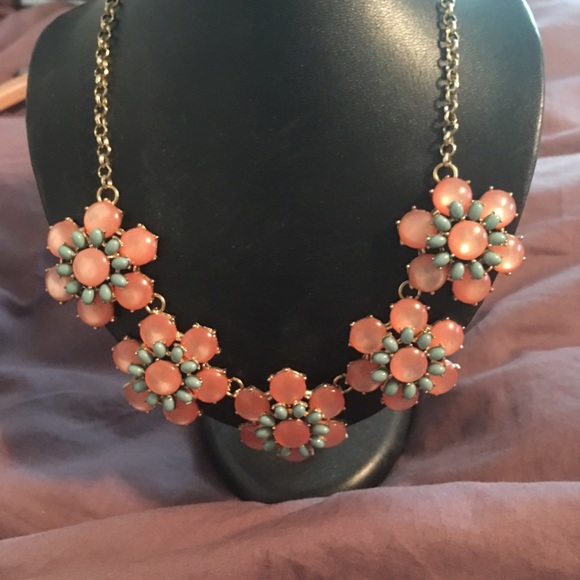 Necklace - Picture 1 of 2