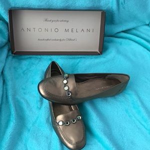 Antonio Melani size 9 1/2 all leather loafers.