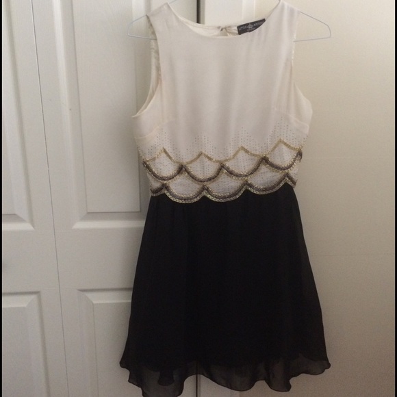 Little Mistress beaded scallop dress(10)