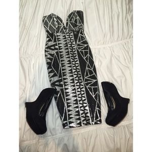 Sweetheart Black & Silver Sequin Dress