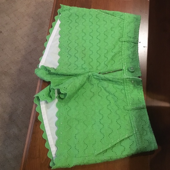 Green lily Pulitzer shorts
