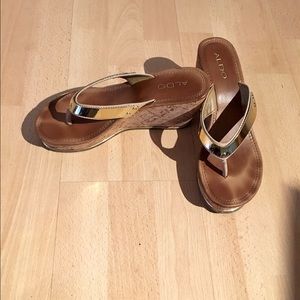 Gold and brown wedges