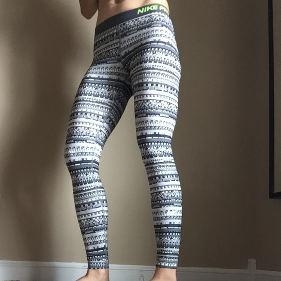 Nike pro dri fit leggings