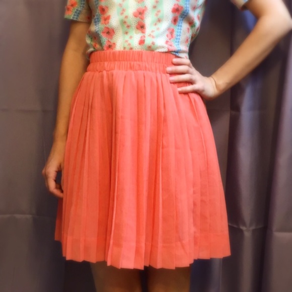 Peach pleated chiffon skirt