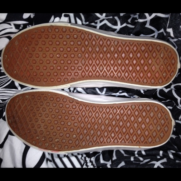 Vans - Picture 2 of 2