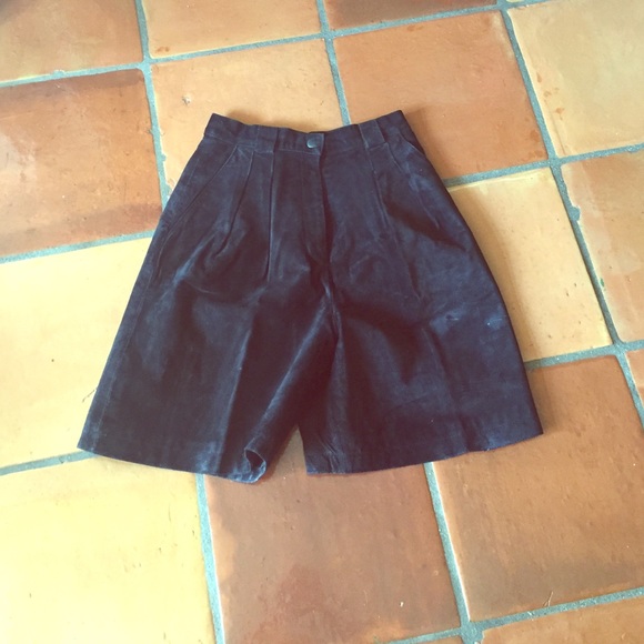 Vintage (80's) Brooks Atelier suede shorts