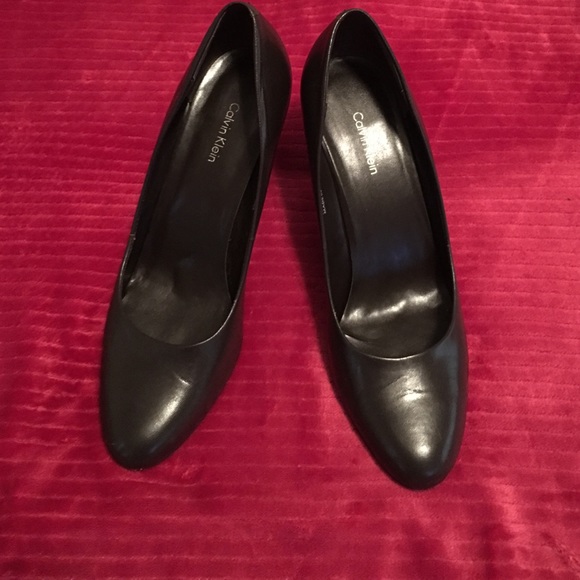 Calvin Klein Pumps