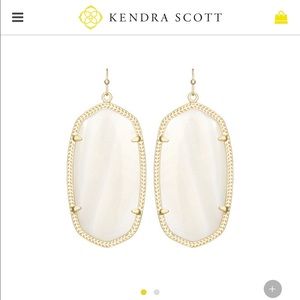 Kendra Scott Danielle earnings