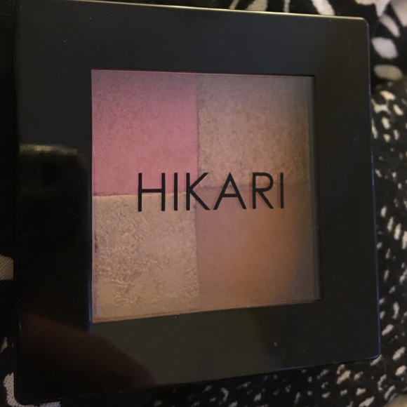 Hikari shimmer bronzer