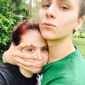 Meet your Posher, Hailey