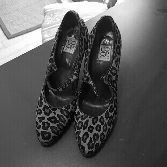 Barneys New York Shoes - Barney's New York Leopard T-Strap size 10 Heels