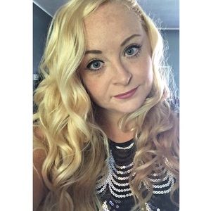 Meet your Posher, Courtney