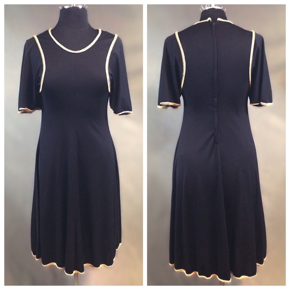 🎃🎃🎃Vintage Vtg ~70s black embellished dress - Picture 1 of 3