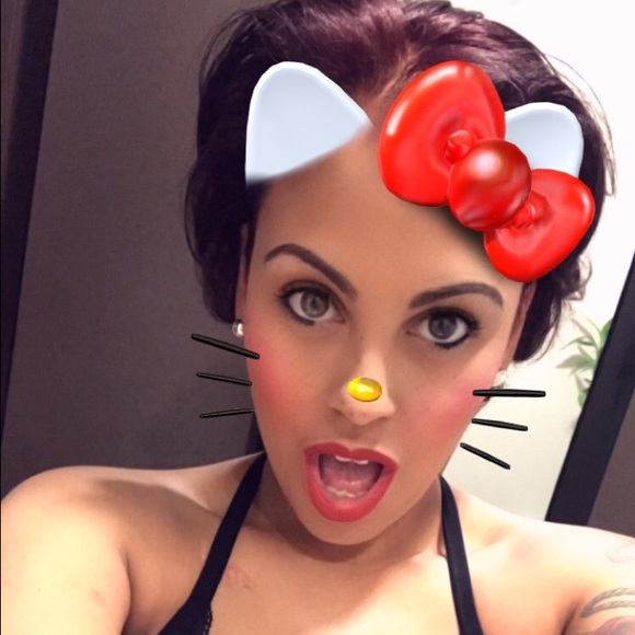 Meet your Posher, Rachel - Picture 2 of 2