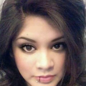 Meet your Posher, Cassandra