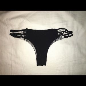 San Lorenzo Bikini Bottom (Thong) Reversable