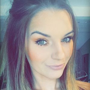 Meet your Posher, Joy