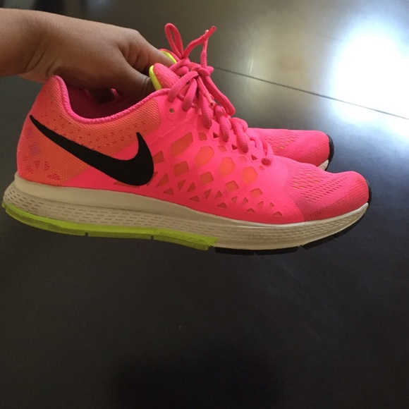 Nike women's running shoes zoom Pegasus 31