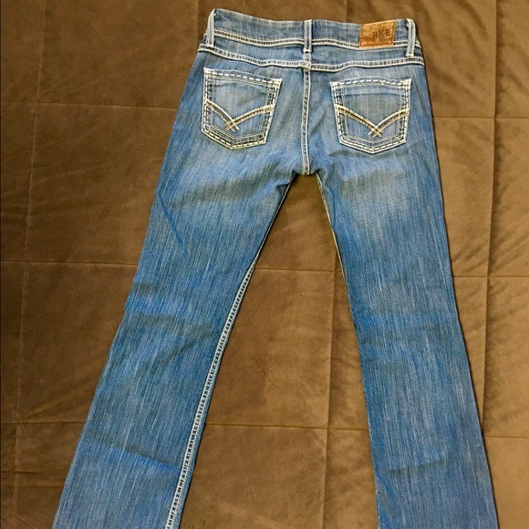 Buckle jeans