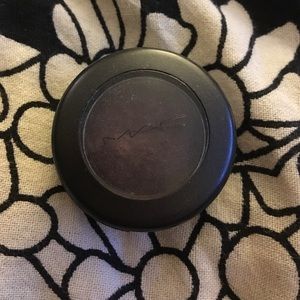MAC eyeshadow in Beauty Marked