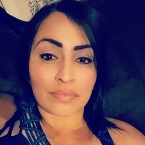 Meet your Posher, Monique