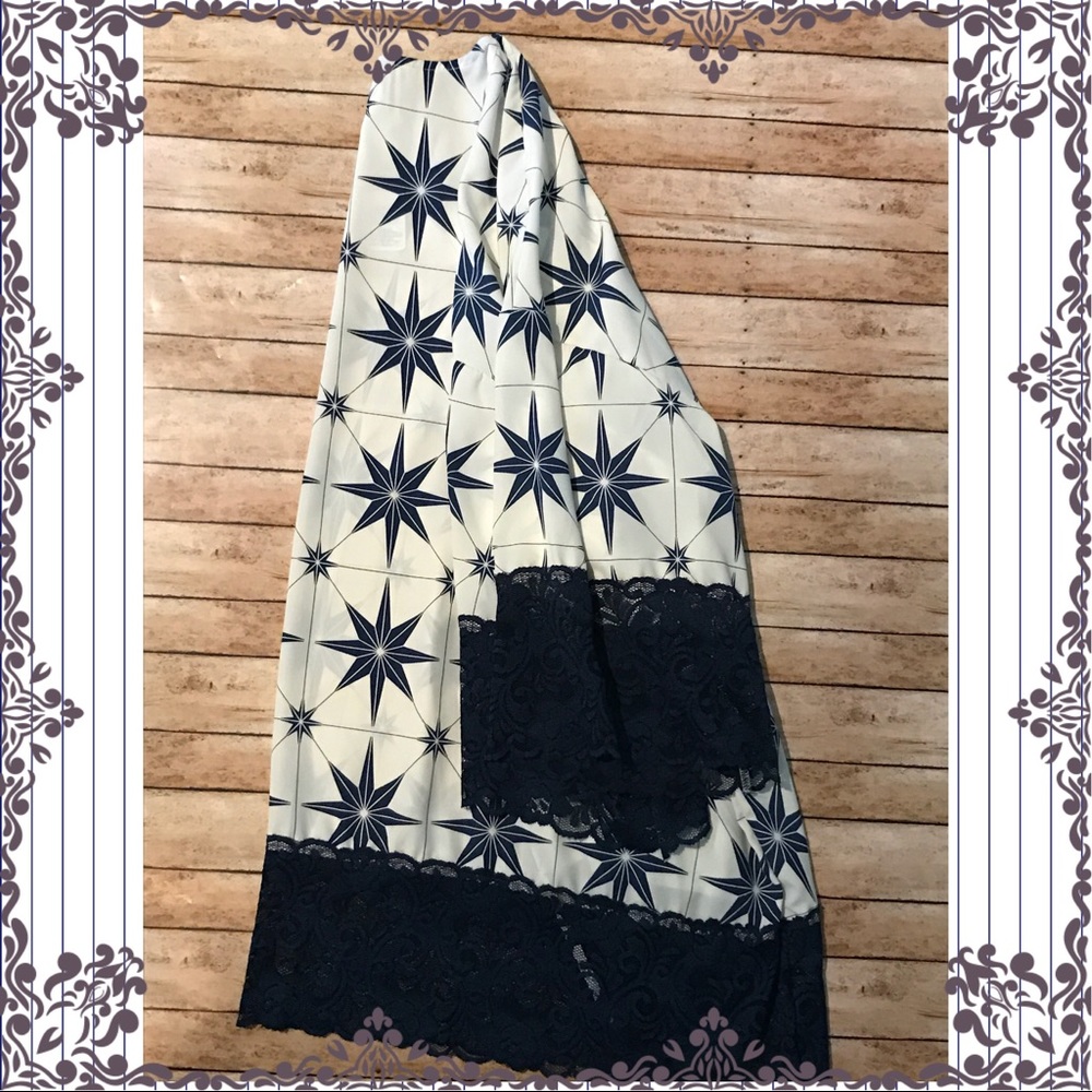 White & Navy Lace Kimono🌵