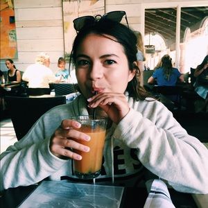 Meet your Posher, Madeline