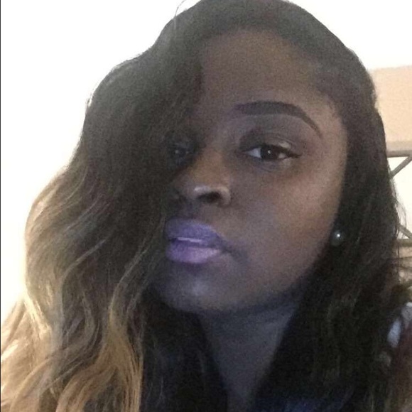 Meet your Posher, Nikki