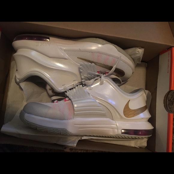 KD Aunt pearls - Picture 1 of 1