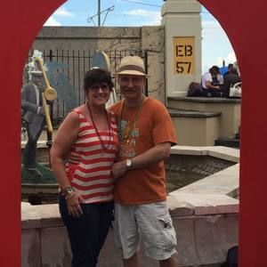 Meet your Posher, Robin