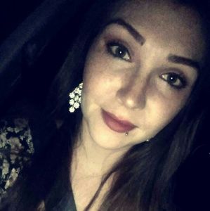 Meet your Posher, Celeste