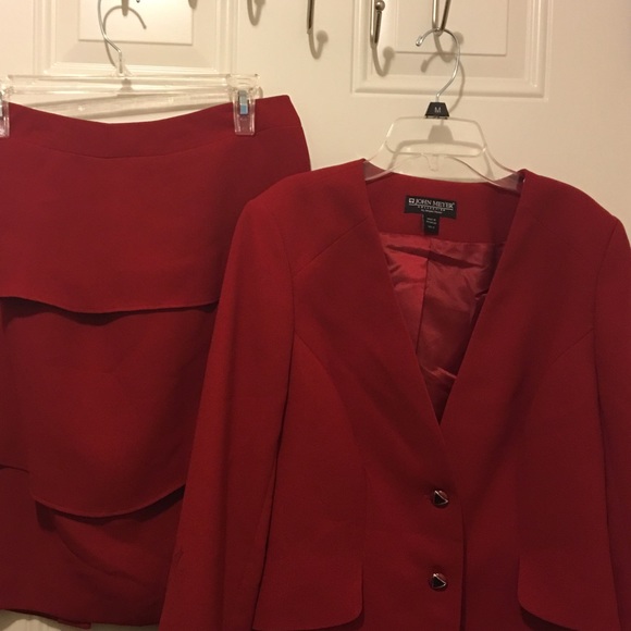 Red 2pc suit ladies