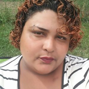 Meet your Posher, Iris